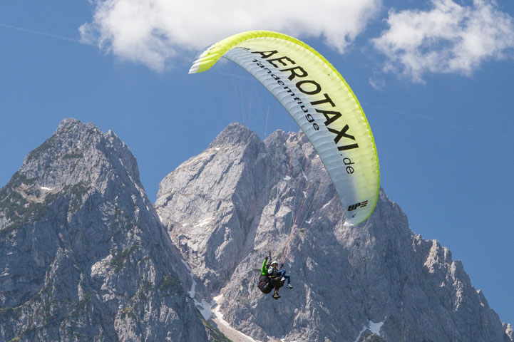 Paragliding in front of Garmisch mountains