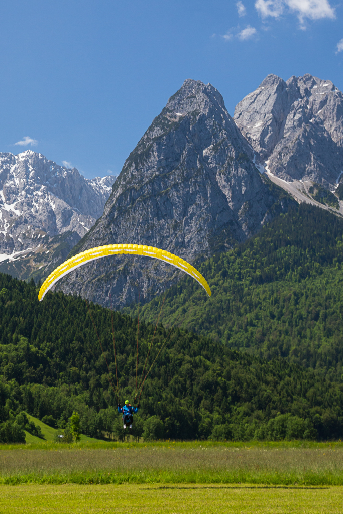 Paragliding 